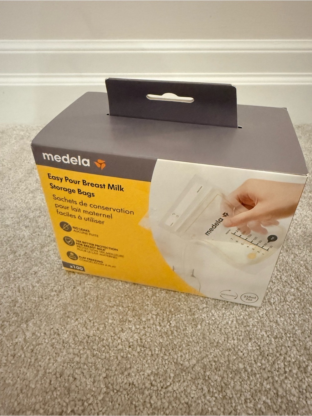 Medela Yellow & Gray Easy Pour Breast Milk Storage Bags Box